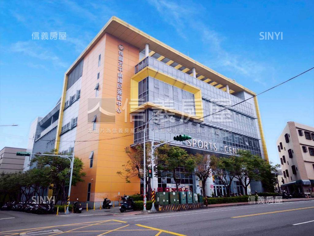 南勢８米路前庭院溫馨透天房屋室內格局與周邊環境