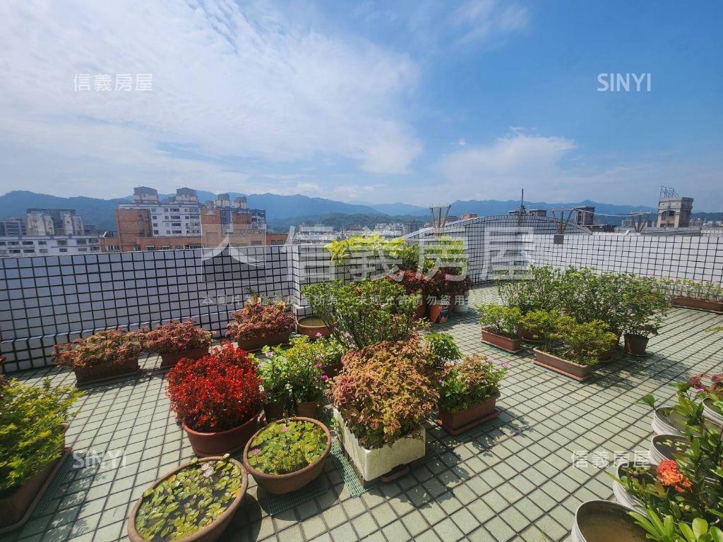 急售三峽ＭＲＴ朝南樓中樓房屋室內格局與周邊環境