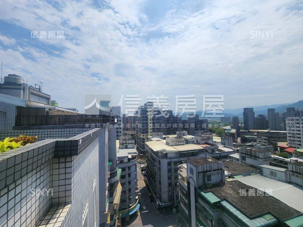 急售三峽ＭＲＴ朝南樓中樓房屋室內格局與周邊環境