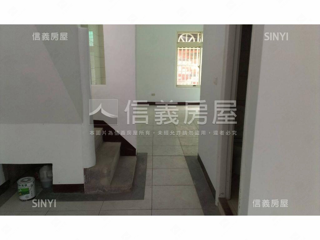 捷運新莊路典雅透天房屋室內格局與周邊環境