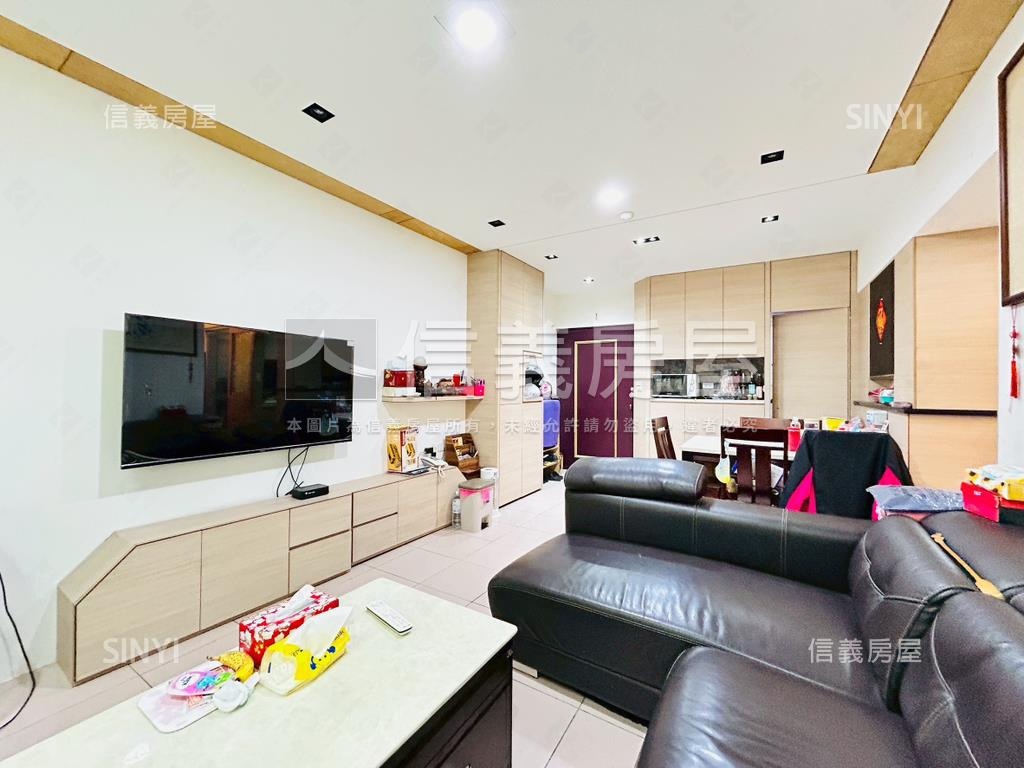 園中園精美三房房屋室內格局與周邊環境