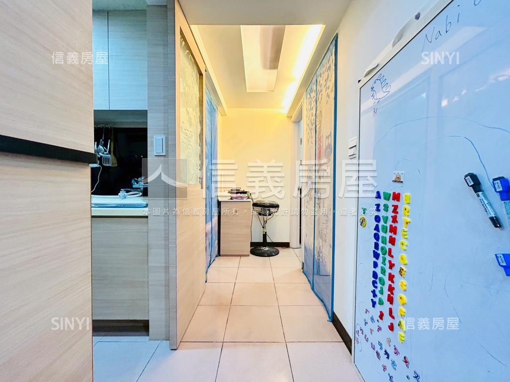 園中園精美三房房屋室內格局與周邊環境