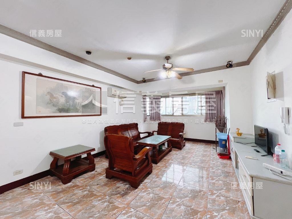 逢甲稀有電梯四房房屋室內格局與周邊環境