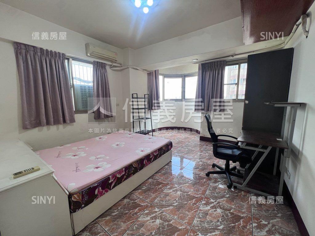 逢甲稀有電梯四房房屋室內格局與周邊環境