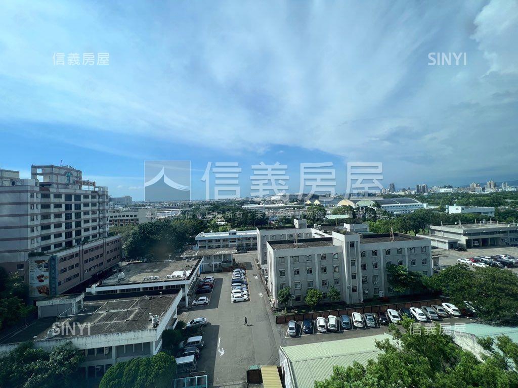 逢甲稀有電梯四房房屋室內格局與周邊環境