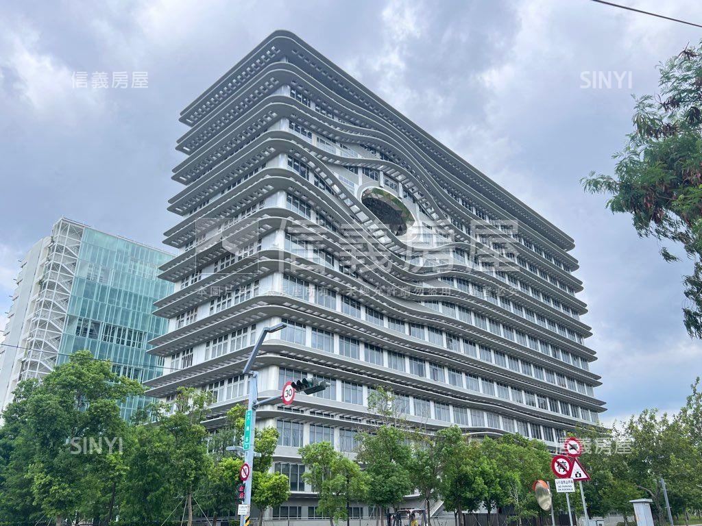 逢甲稀有電梯四房房屋室內格局與周邊環境