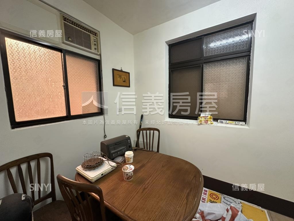 永安街靜巷．庭院車庫公寓房屋室內格局與周邊環境