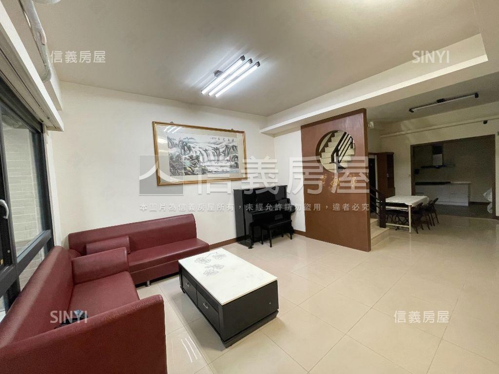 小港正街大地坪面寬透天房屋室內格局與周邊環境