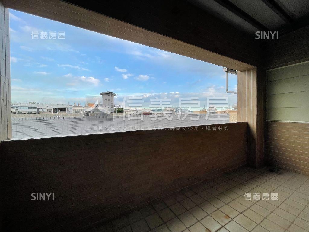 小港正街大地坪面寬透天房屋室內格局與周邊環境