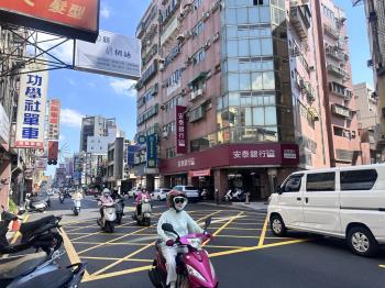 專委近大遠百城隍廟金店面
