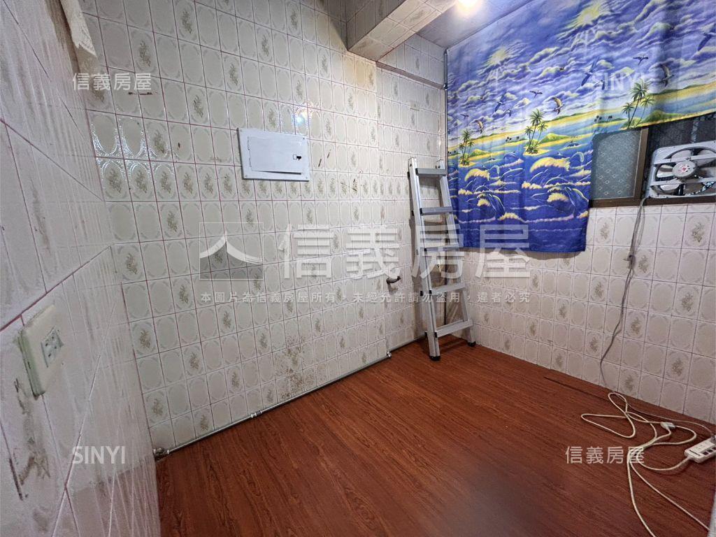 聖南街低總價二樓寓２房屋室內格局與周邊環境