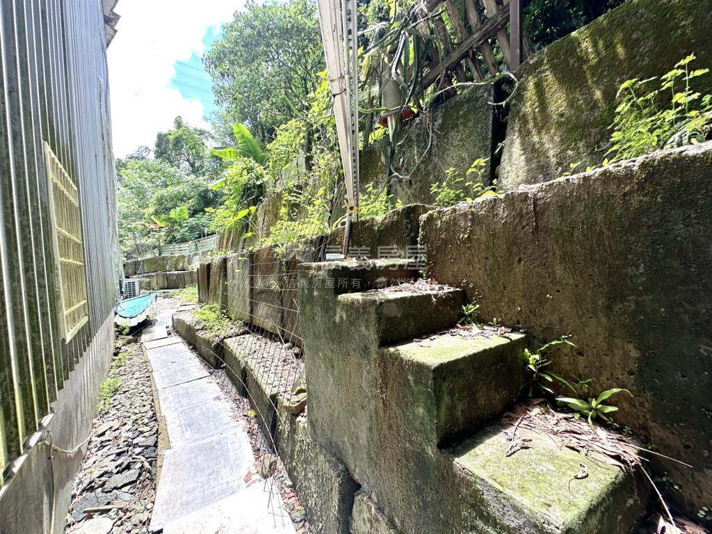 稀有釋出泰山自強段土地房屋室內格局與周邊環境