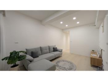 仁愛街全新裝潢免爬高美寓