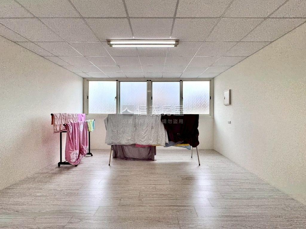 正中山路✦吃市金透天店面房屋室內格局與周邊環境