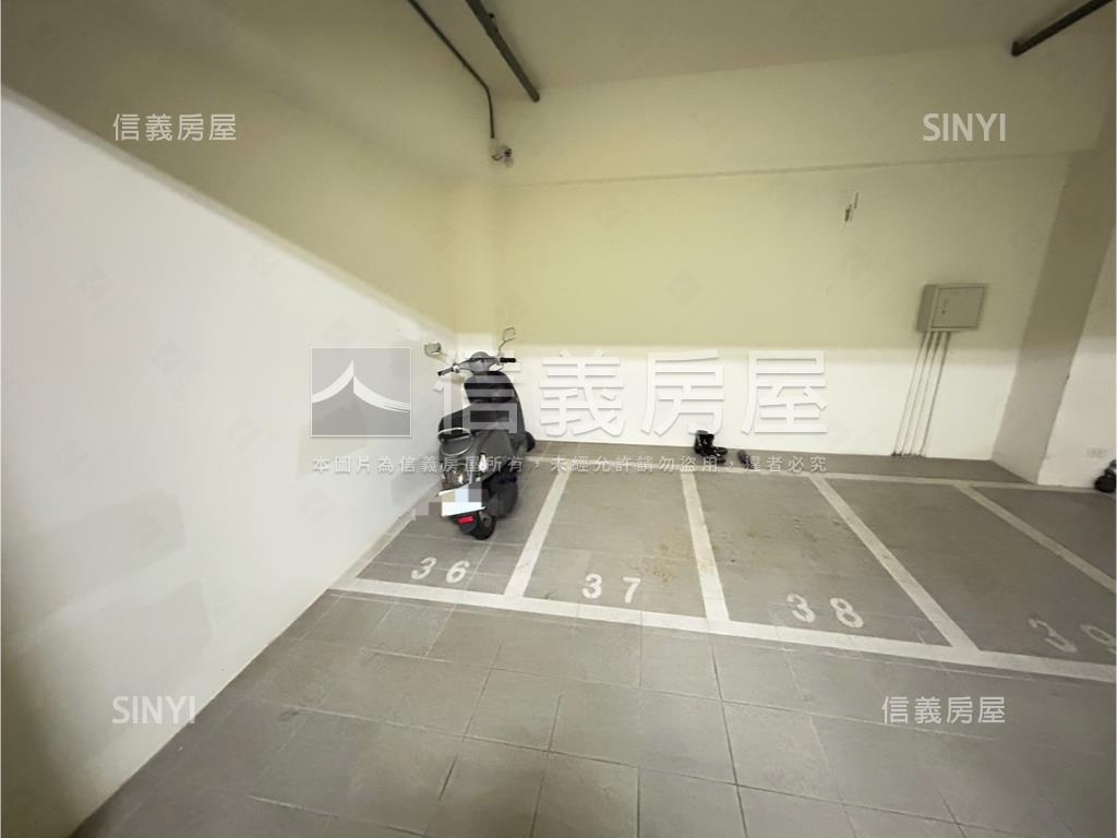 市區城品翫精品小豪宅Ｉ房屋室內格局與周邊環境