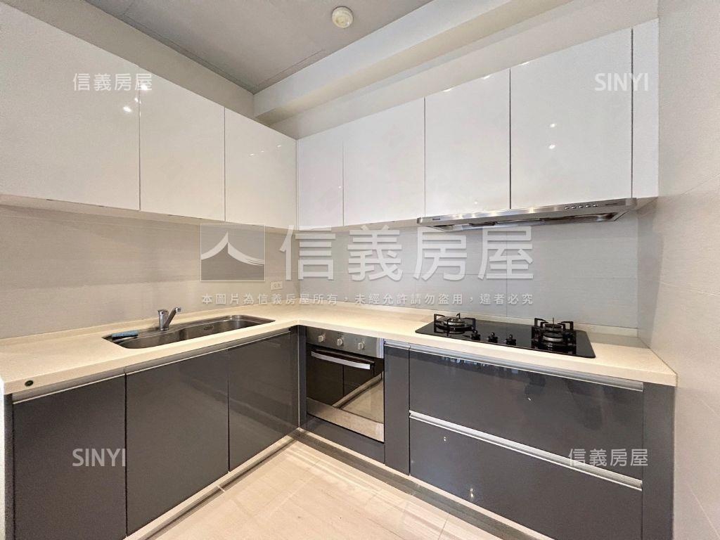 超美工業風世界島房屋室內格局與周邊環境