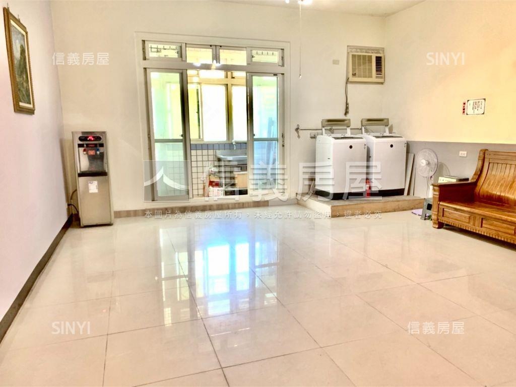 稀有公寓一樓有車位房屋室內格局與周邊環境