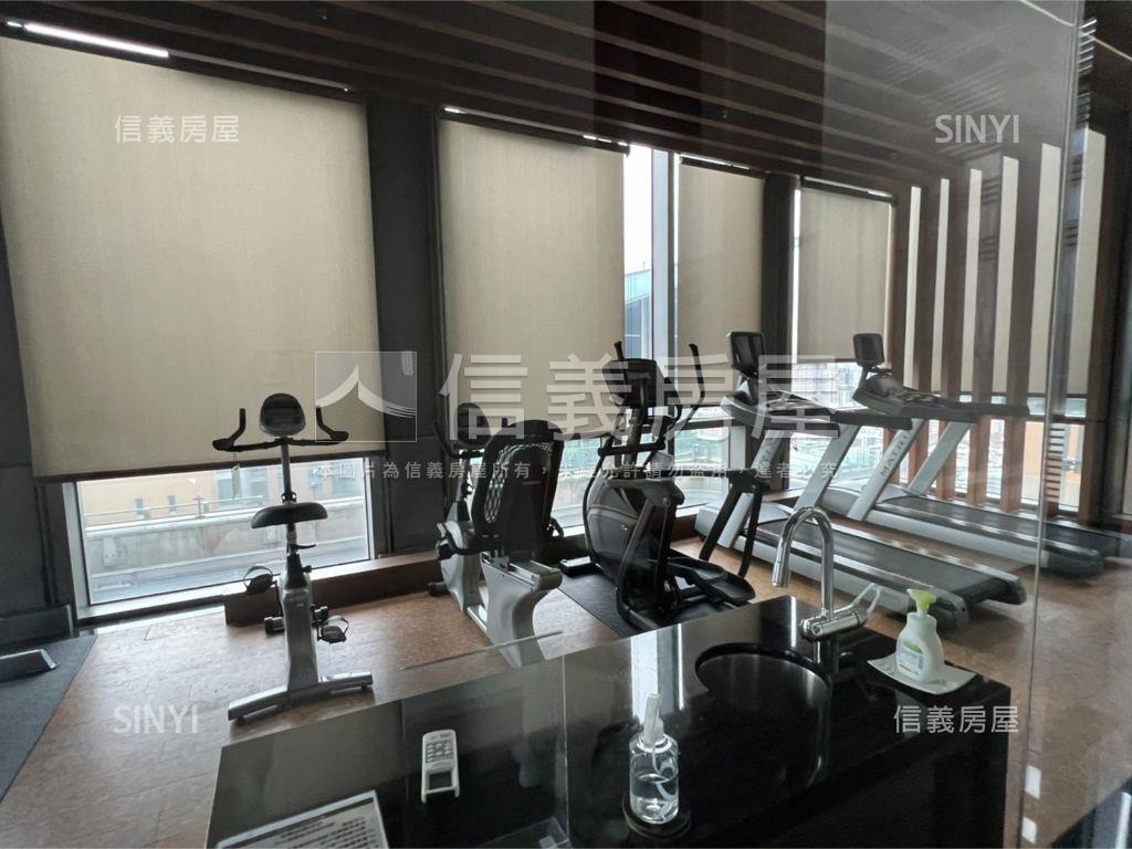 鄉林皇居看秋紅谷附雙平車房屋室內格局與周邊環境