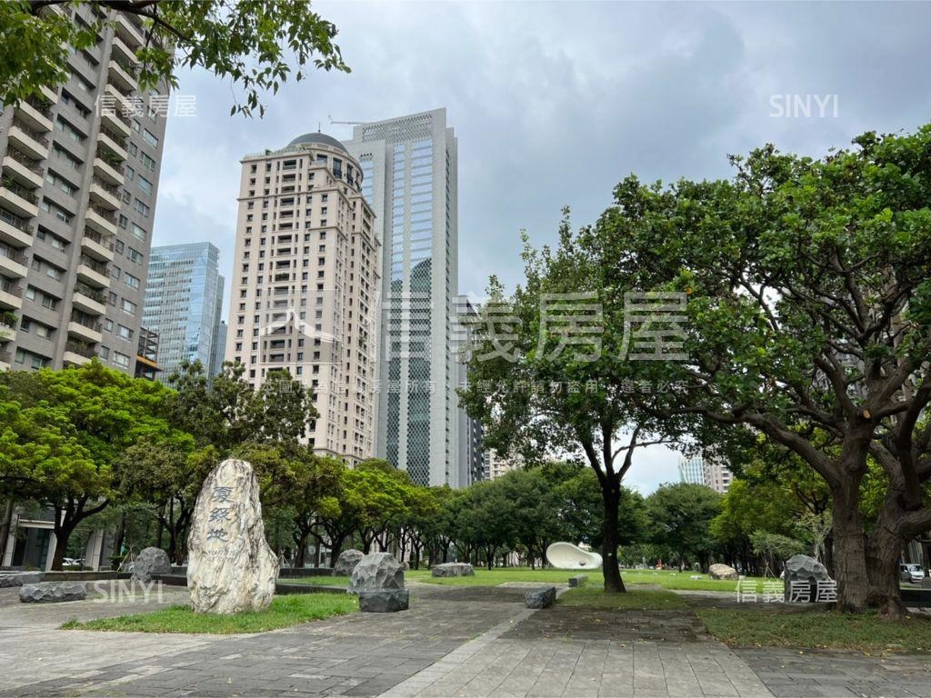 鄉林皇居看秋紅谷附雙平車房屋室內格局與周邊環境