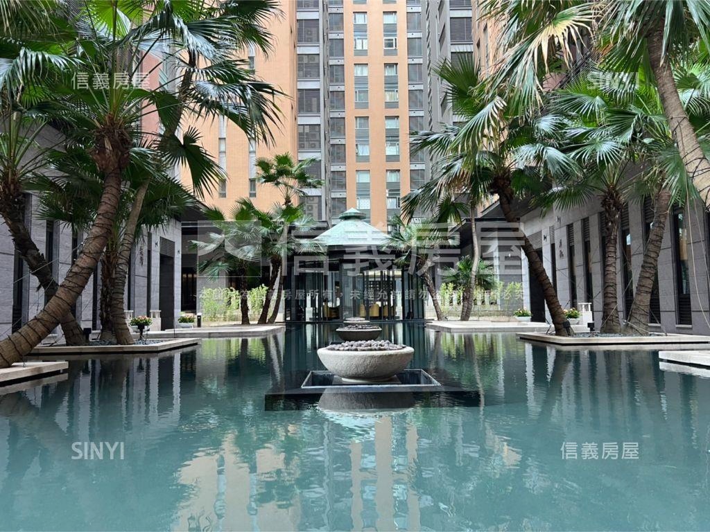 鄉林皇居看秋紅谷附雙平車房屋室內格局與周邊環境