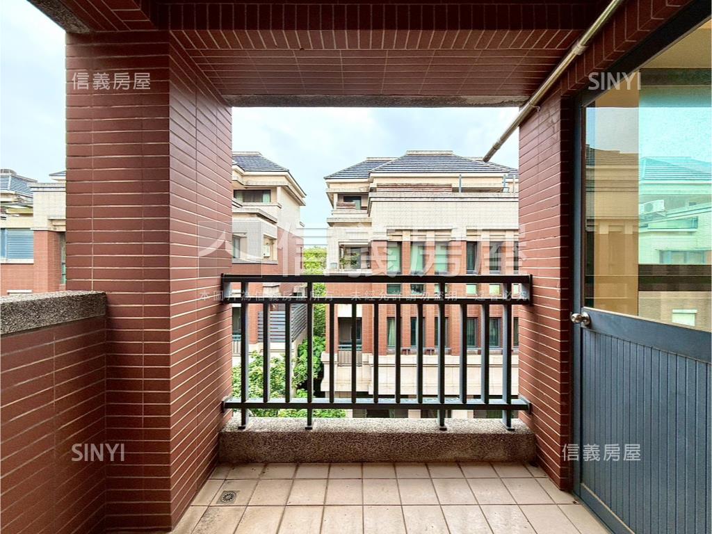 裕國天泉雙車位溫泉美墅房屋室內格局與周邊環境