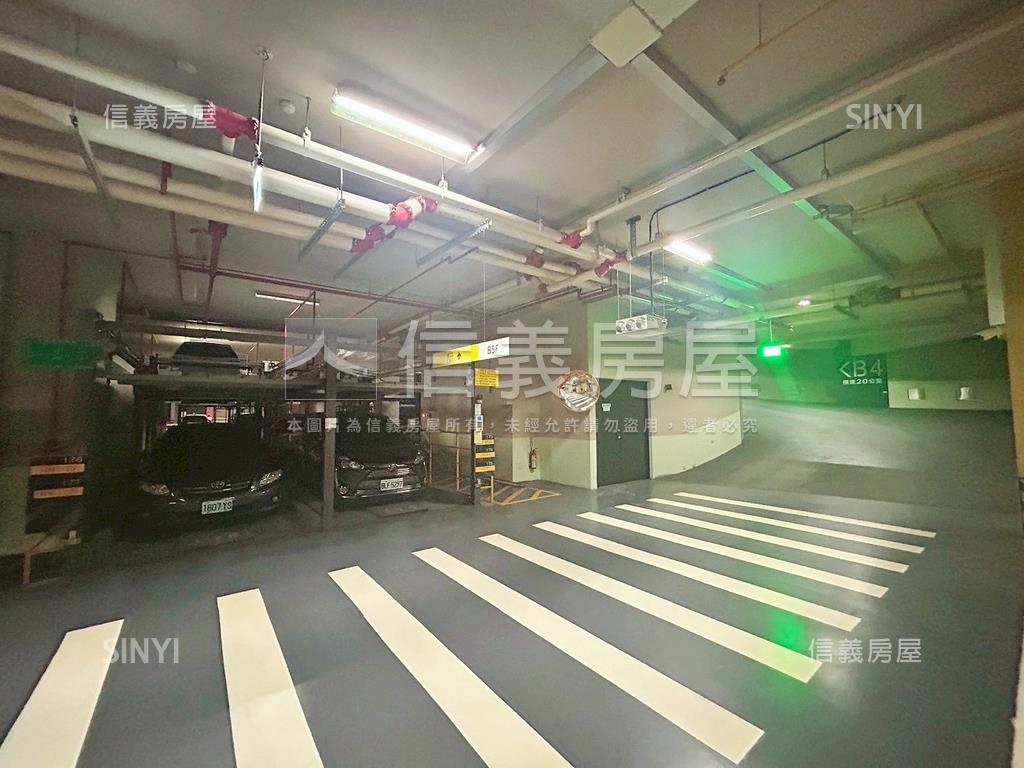 海洋都心１期車位房屋室內格局與周邊環境