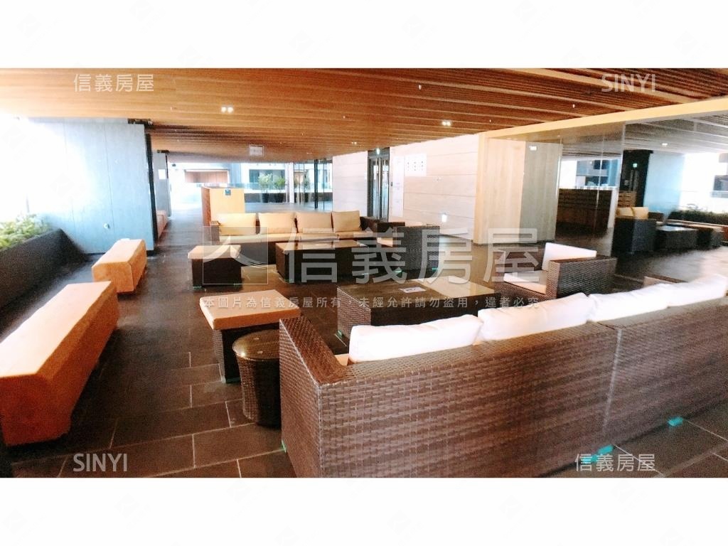 海洋都心１期車位房屋室內格局與周邊環境