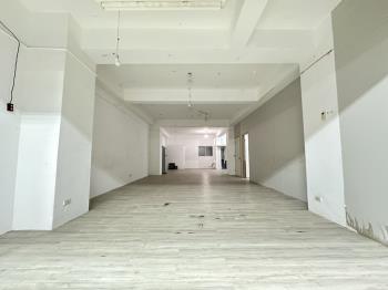 公園一路金店面