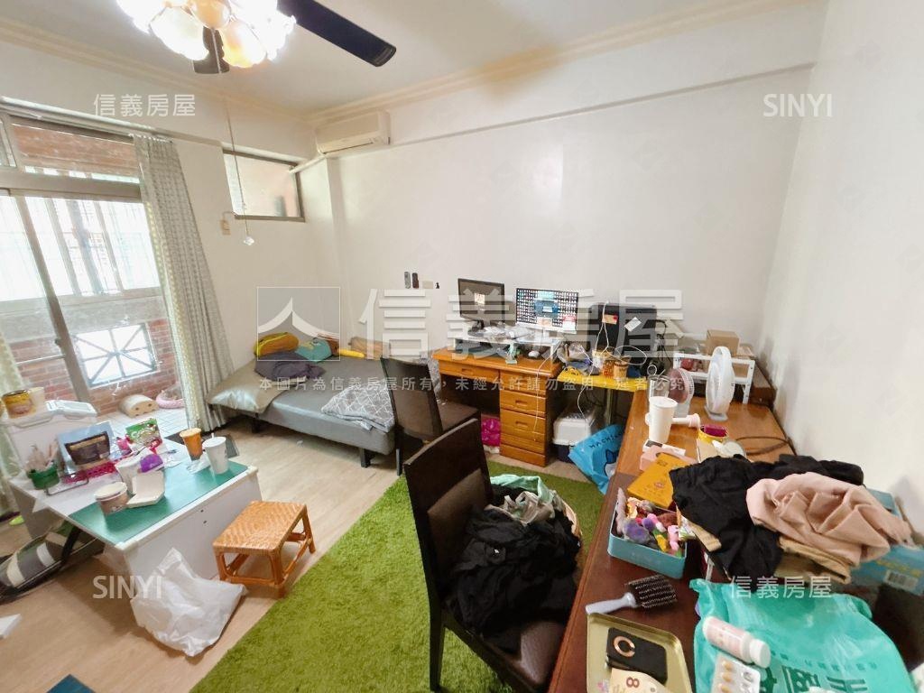 稀有！新光學區臨路透天房屋室內格局與周邊環境