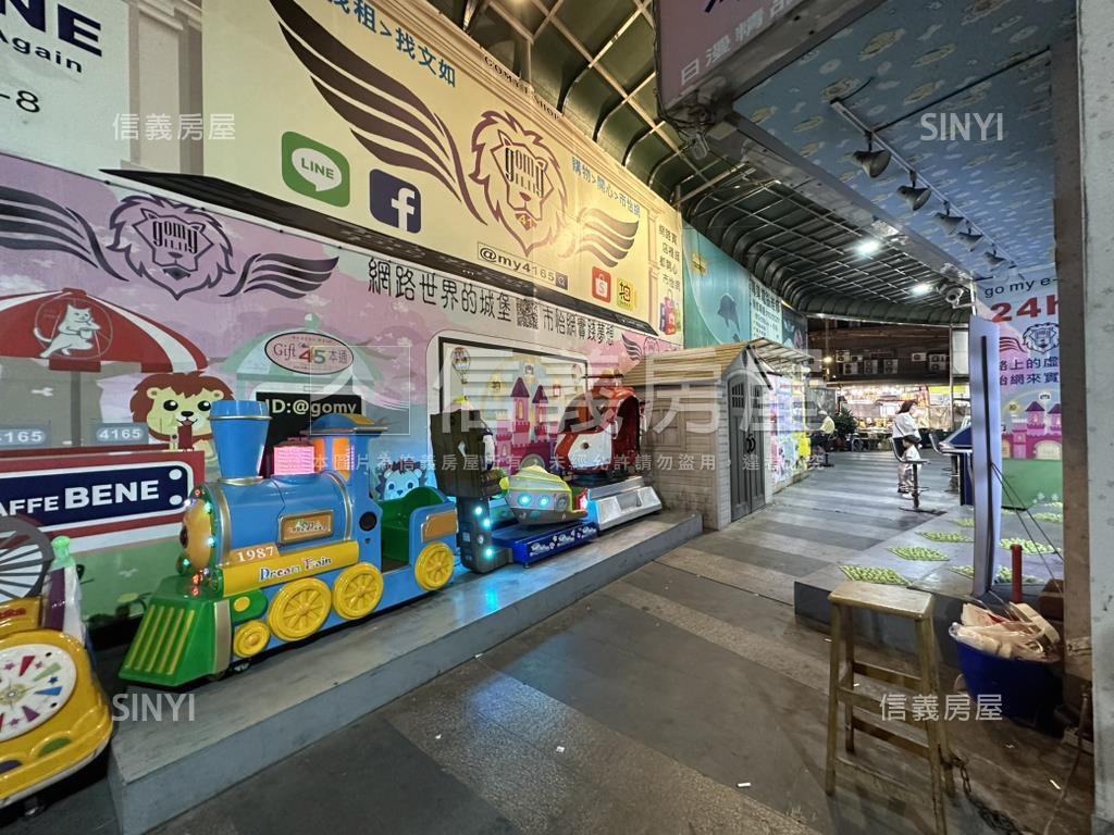 轉角店面魔術空間房屋室內格局與周邊環境