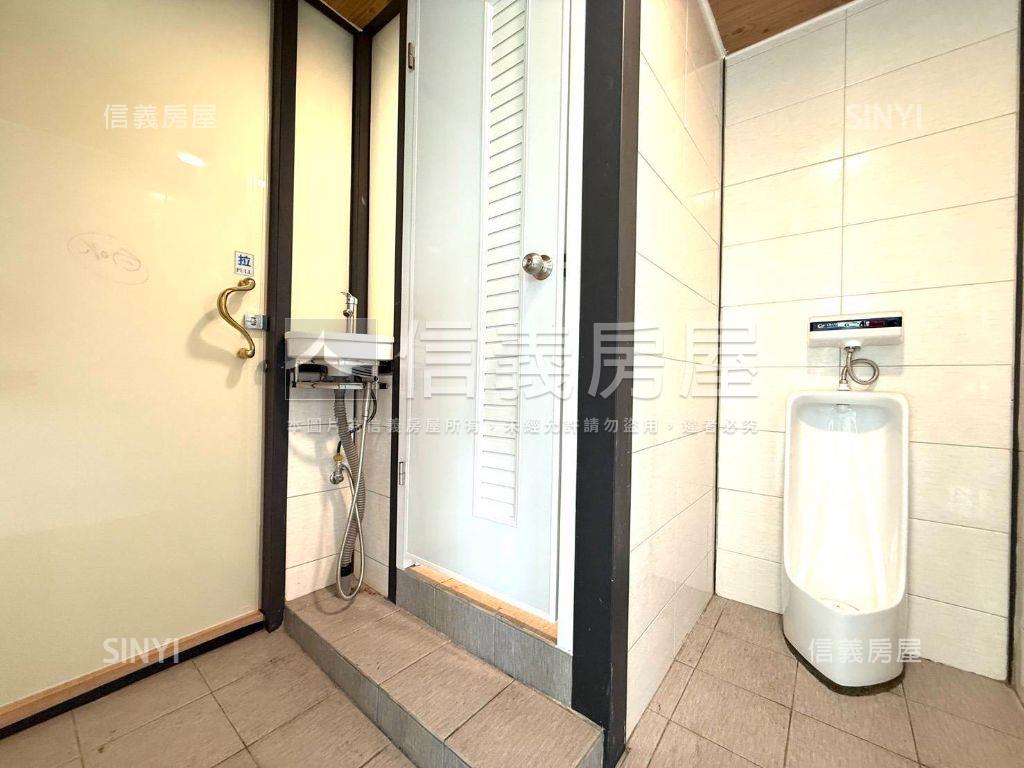 降價！三面臨路麻豆優廠房房屋室內格局與周邊環境