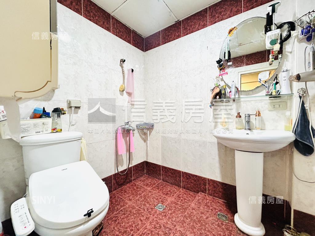 哈密收租自用美寓房屋室內格局與周邊環境