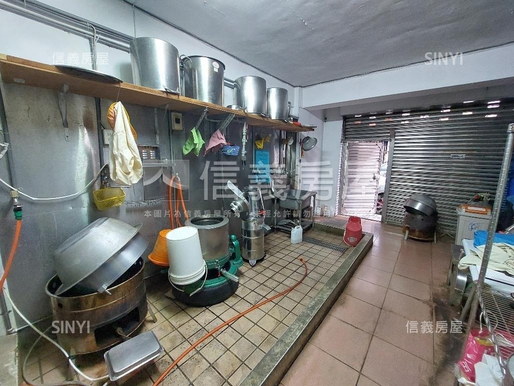吉美一品後方店面１＋２樓房屋室內格局與周邊環境