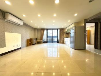 遠百商圈家華國寶