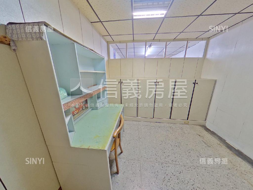 中華西路店面２房屋室內格局與周邊環境