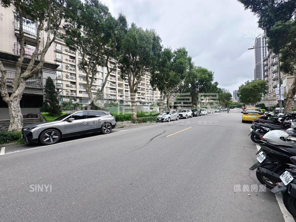森治上上謙Ａ２棟房屋室內格局與周邊環境