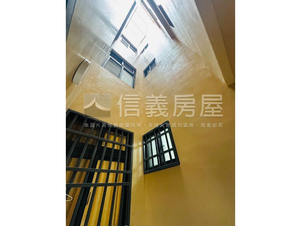 縣政府電梯投套房屋室內格局與周邊環境