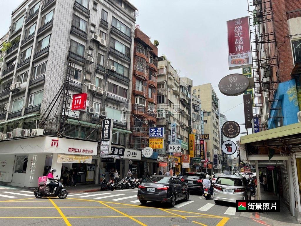 忠孝延吉口旁壓箱寶金店面房屋室內格局與周邊環境