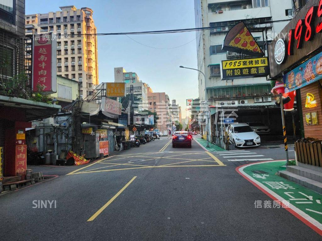 合江街新裝電梯二房房屋室內格局與周邊環境