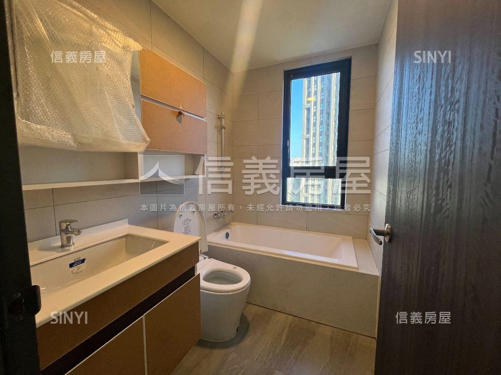 淳白質感三房車位房屋室內格局與周邊環境