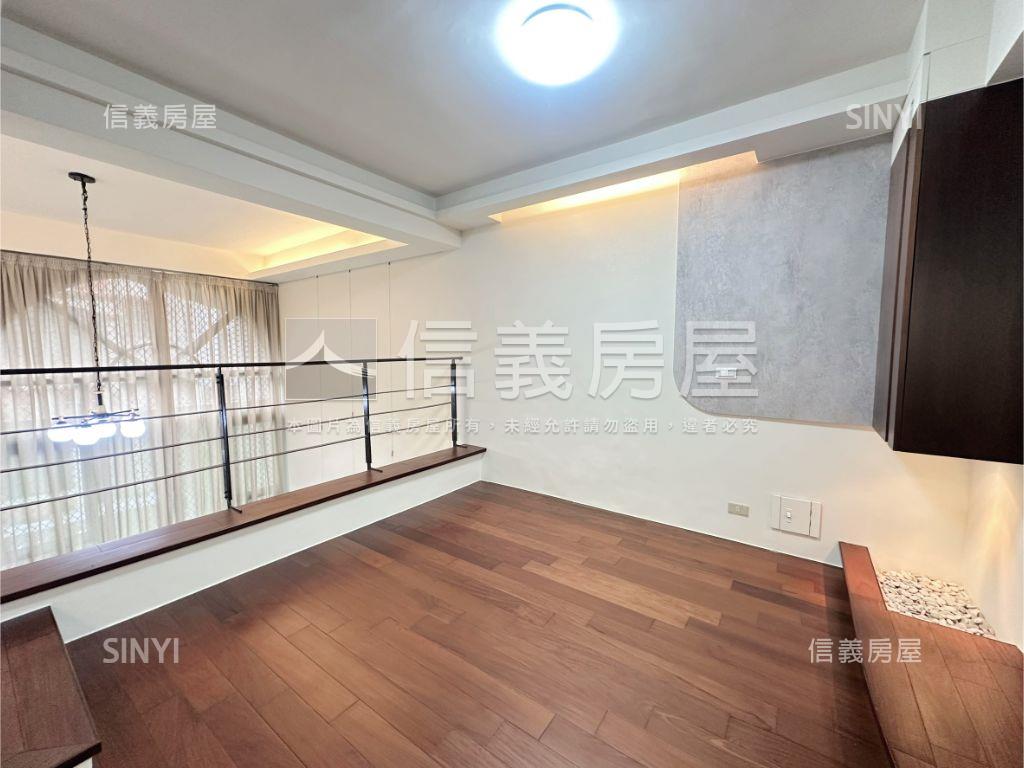 專任委託龍山透天房屋室內格局與周邊環境
