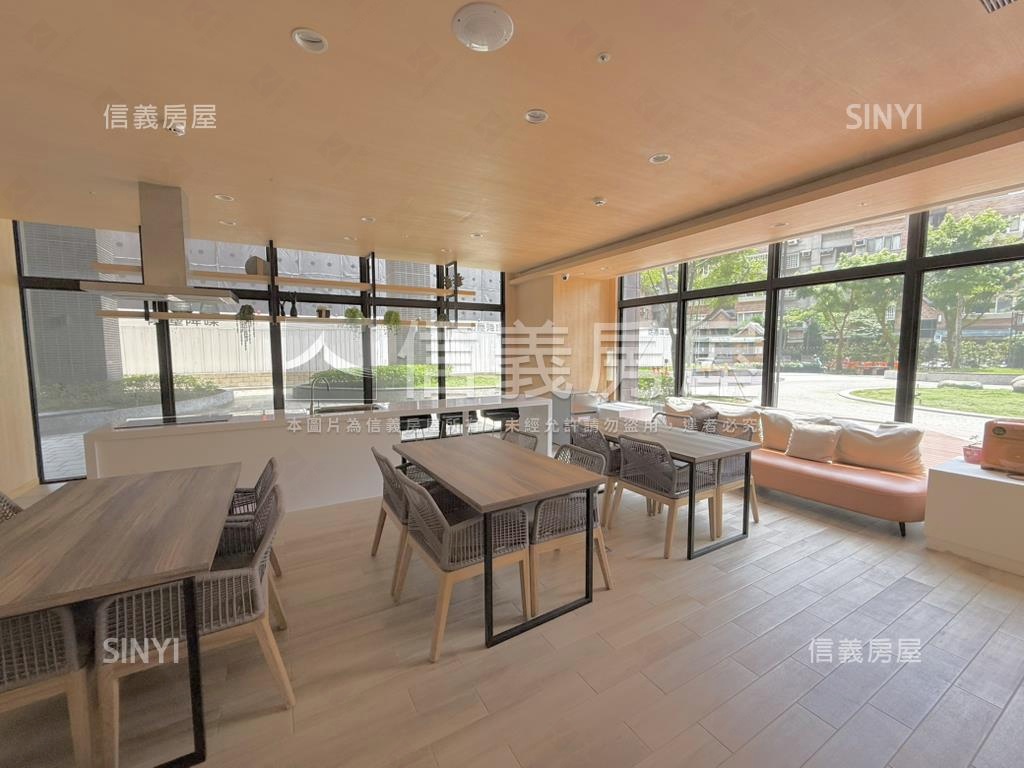 三松河景‧公園三房車位房屋室內格局與周邊環境