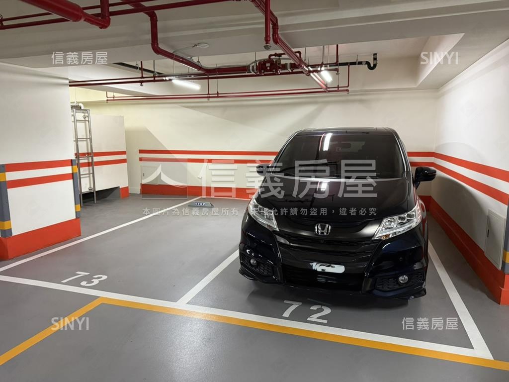 三松河景‧公園三房車位房屋室內格局與周邊環境