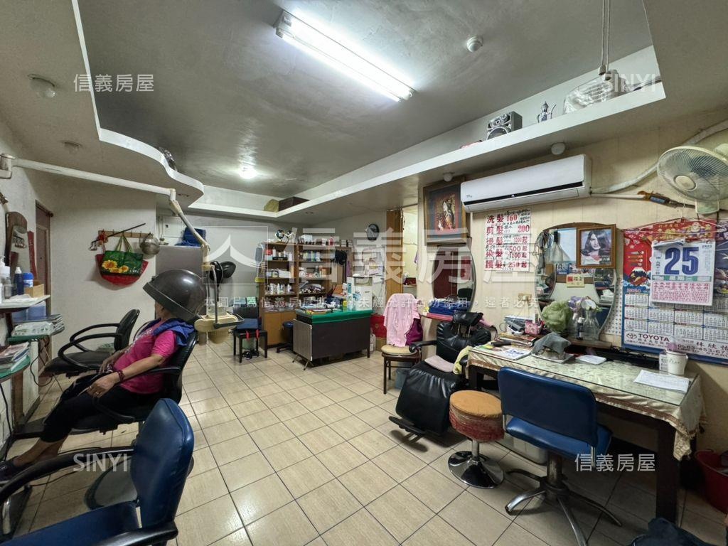 愛的世界三房車店住房屋室內格局與周邊環境