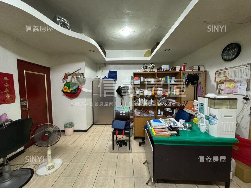 愛的世界三房車店住房屋室內格局與周邊環境