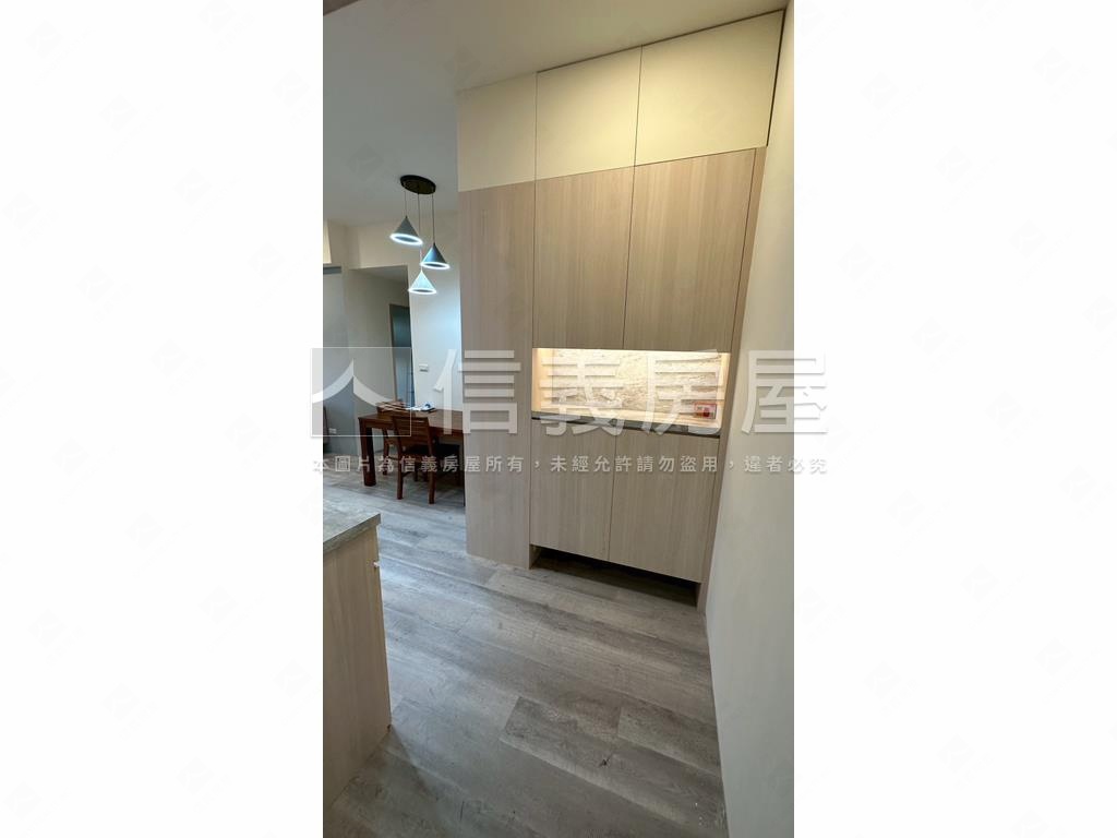 昆陽園邊間美三房附大坡平房屋室內格局與周邊環境