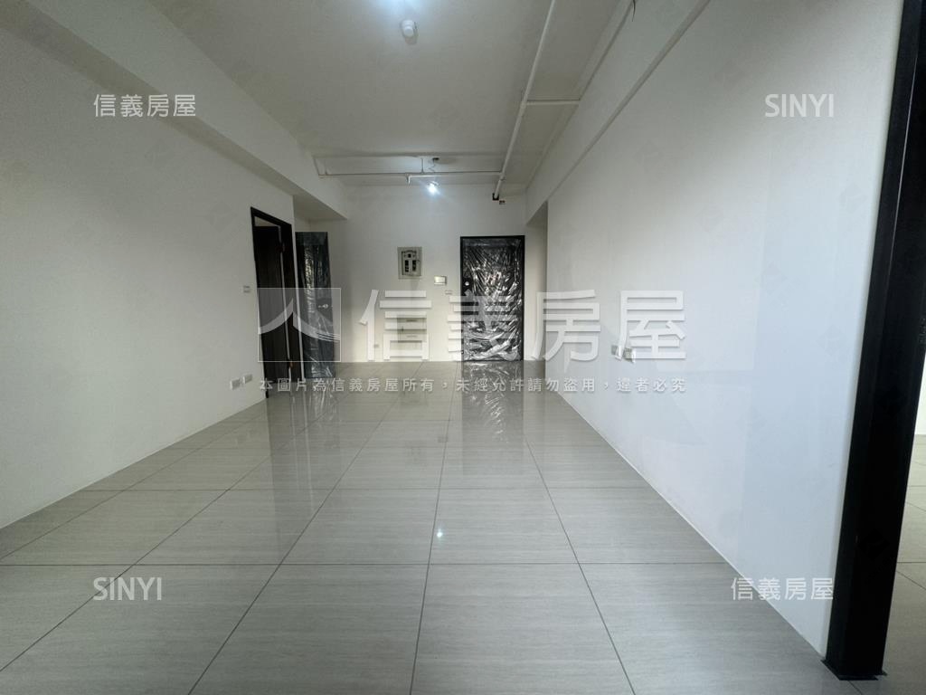 星玥灣海景３房平移車位房屋室內格局與周邊環境