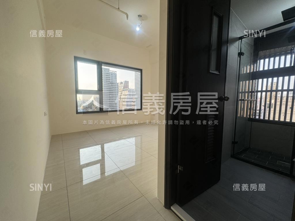 星玥灣海景３房平移車位房屋室內格局與周邊環境