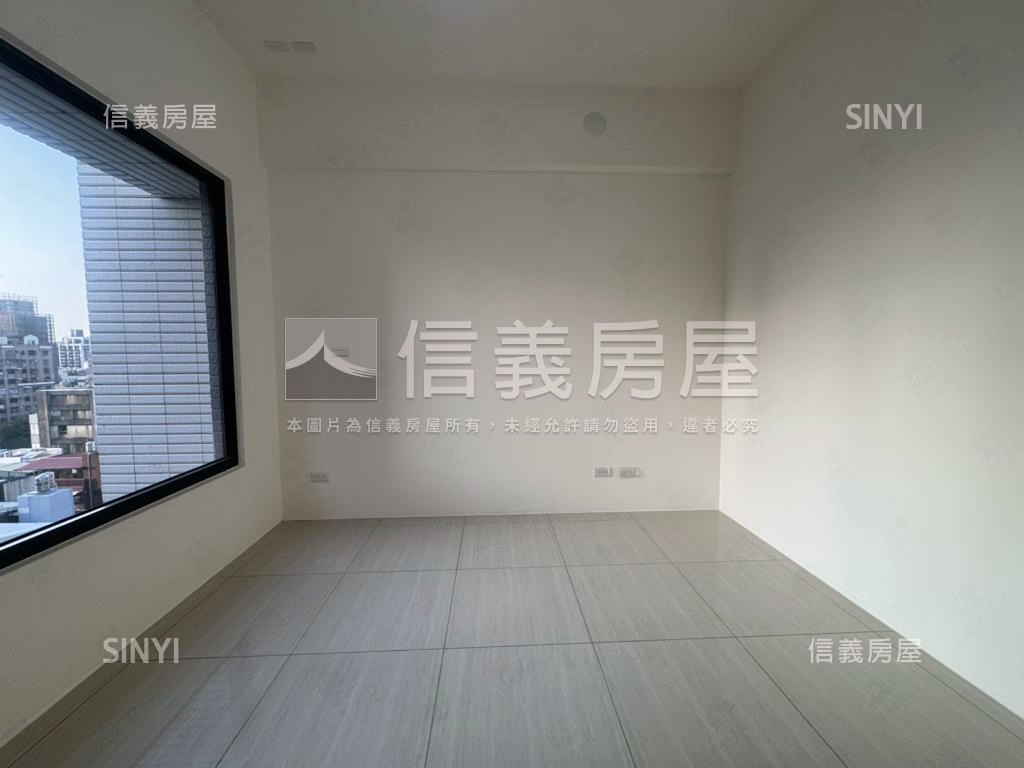 星玥灣海景３房平移車位房屋室內格局與周邊環境