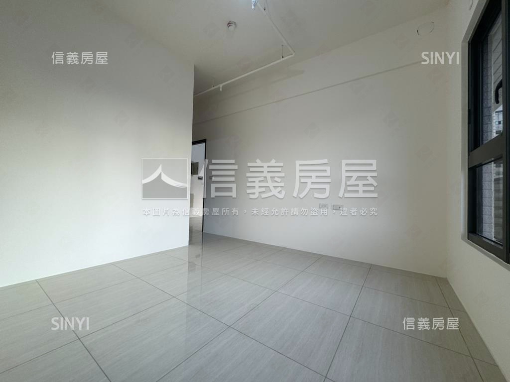 星玥灣海景３房平移車位房屋室內格局與周邊環境